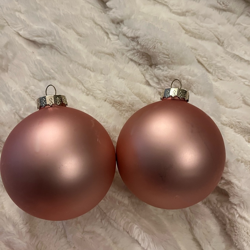 Elegant Rose Gold Holiday Ornaments